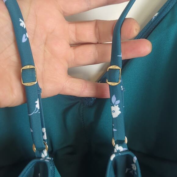 NWT Hollister Swimsuit Floral Print With Tie Back Women's Size Large - Picture 10 of 11